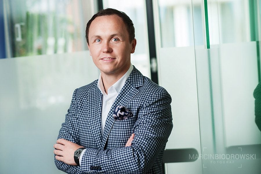 portrety biznesowe w biurze