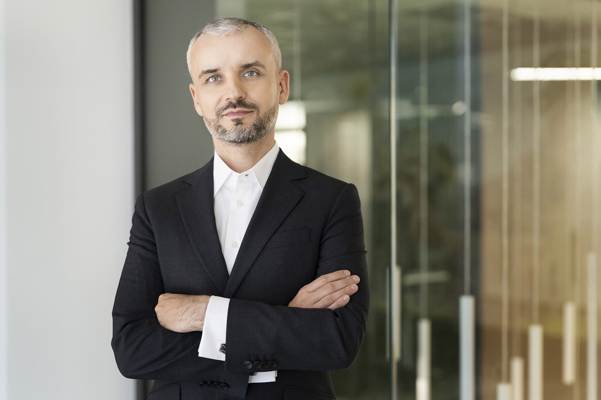 portrety członków zarządu wykonane w biurze