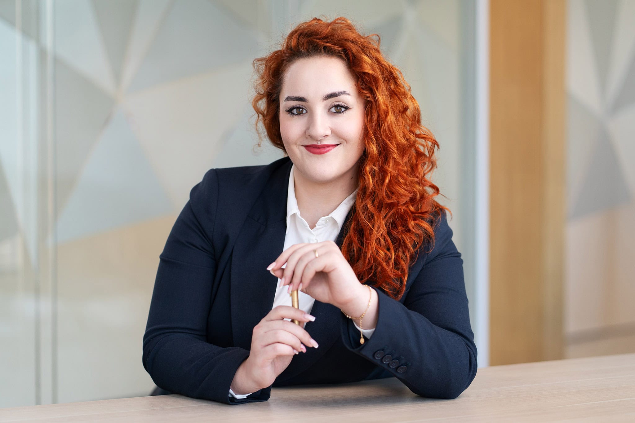 sesja portretowa w biurze klienta